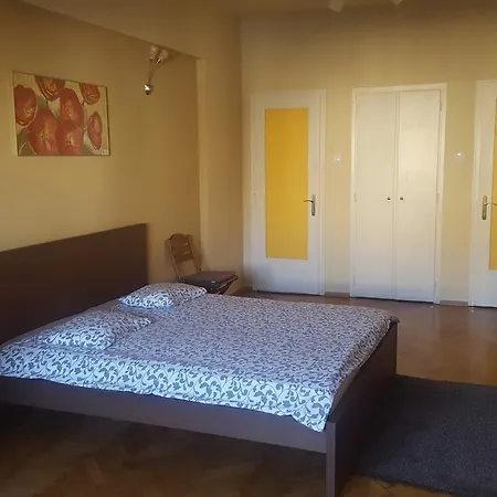 Hospitality Centrum - Magheru Appartement