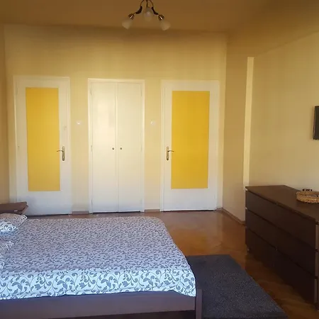 Hospitality Centrum - Magheru Appartement