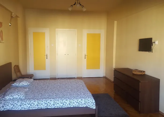 Hospitality Centrum - Magheru Apartment